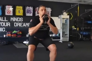 开云APP-下赛季重返上海队？洛夫顿社媒晒夏日特训视频⛹️‍♂️