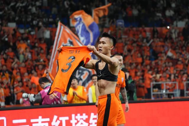 开云中文网-【中超】徐宏杰头球绝杀 玉昆1比0海牛中超高原首胜