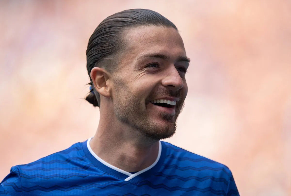 开云下载-对阵狼队格拉利什遭7次犯规，创本赛季英超纪录