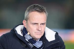 开云下载-博伊射门反弹到后卫手臂造点！哈曼质疑：我受够了，这不是足球